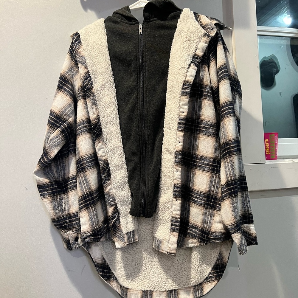 Women’s Zip up Flannel